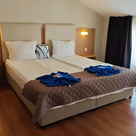 Hotell Family Milev 2*